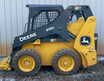 318g John Deere Skid Steer