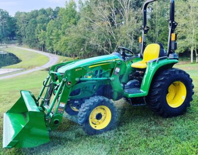 3038 John Deere Compact Tractor